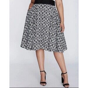 Melissa McCarthy Women’s Pleated Full Circle Skirt Black Bird Plus Size 2XL